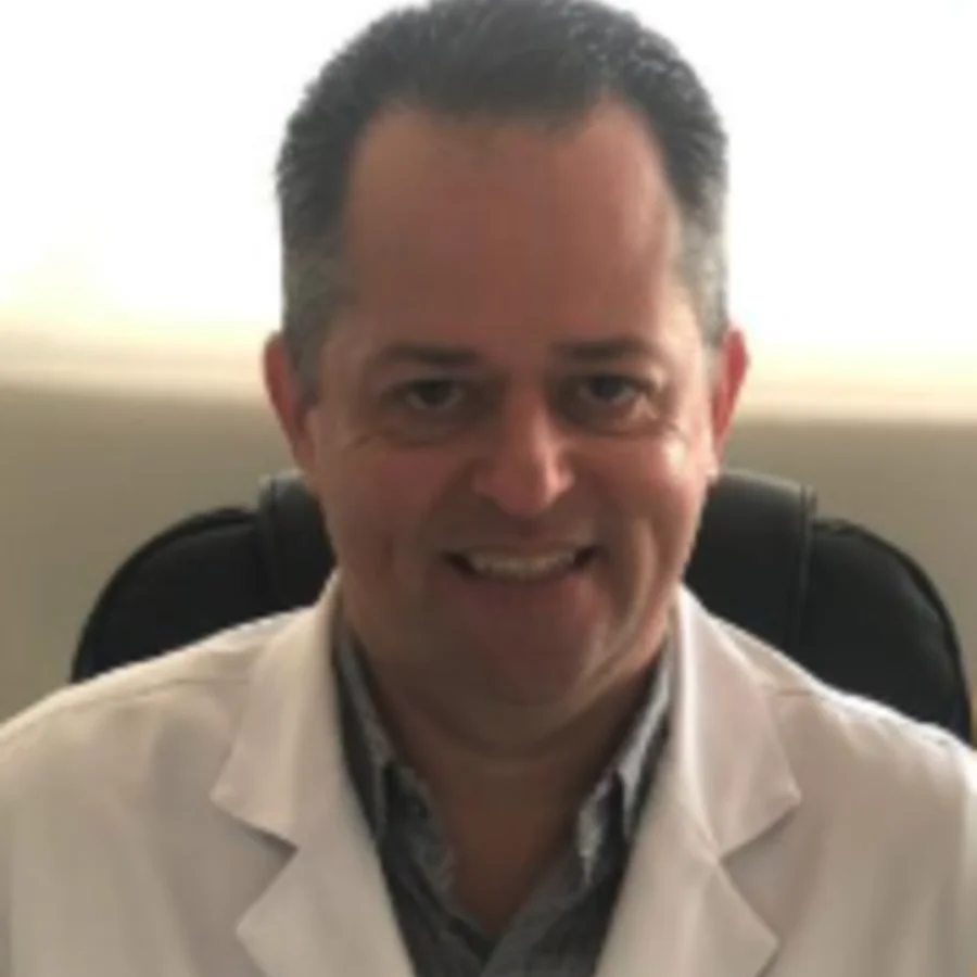 Dr. Weverton Ferreira