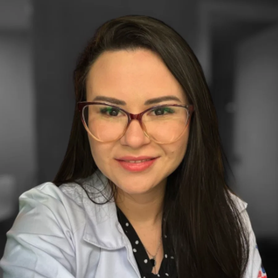 Dra. Camila Martins